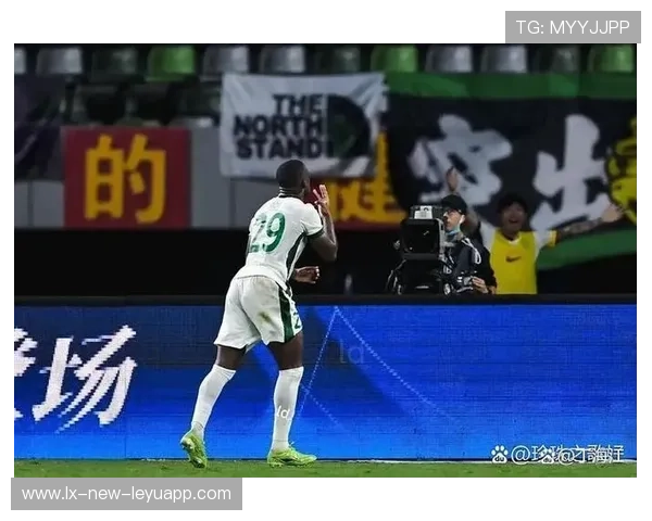 北京国安连续配合顺畅，法比奥推射完成帽子戏法，创造辉煌战绩！