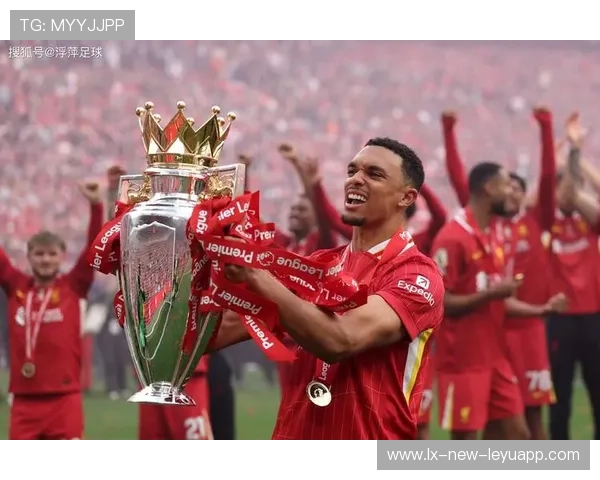 利物浦加强外围压制，阿诺德远射差点钻入死角